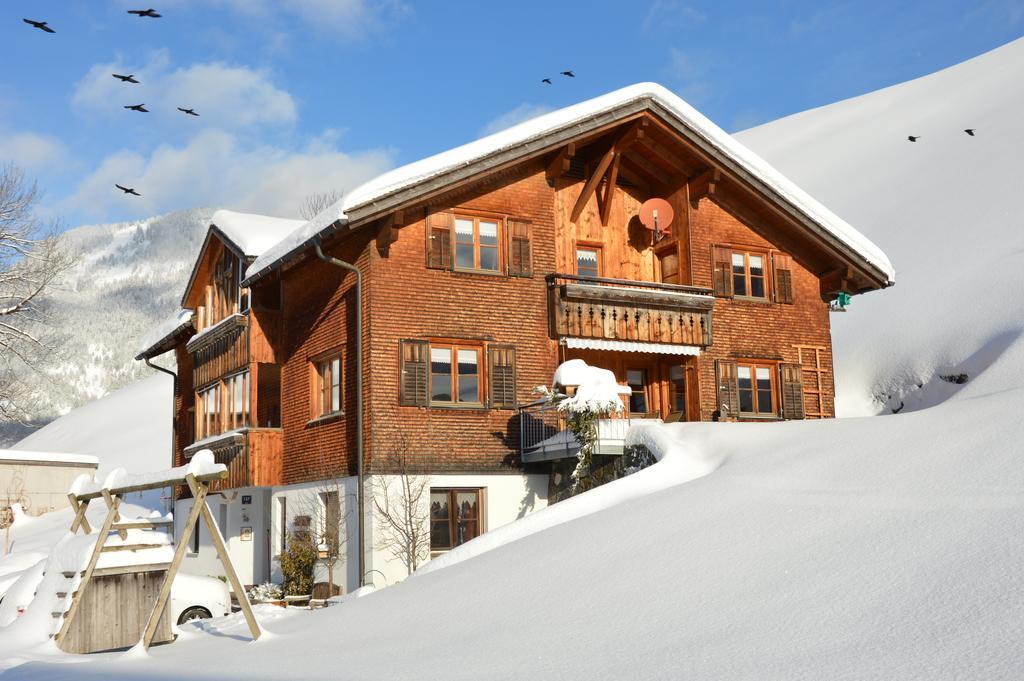 Appartments Haus Monika Schoppernau Bagian luar foto